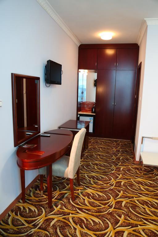 Afarensis International Hotel Addis Ababa Ruang foto