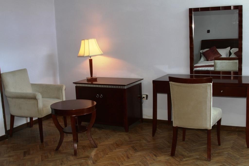 Afarensis International Hotel Addis Ababa Ruang foto