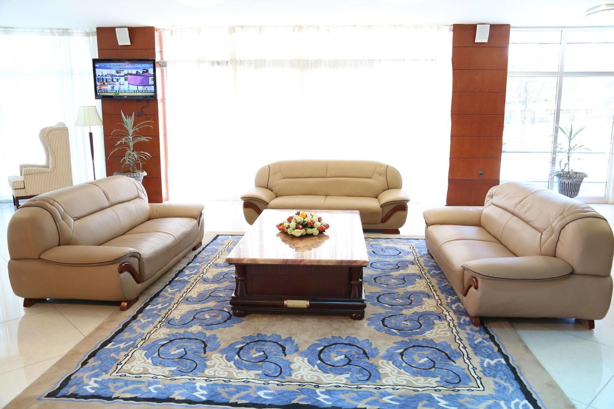 Afarensis International Hotel Addis Ababa Bagian luar foto
