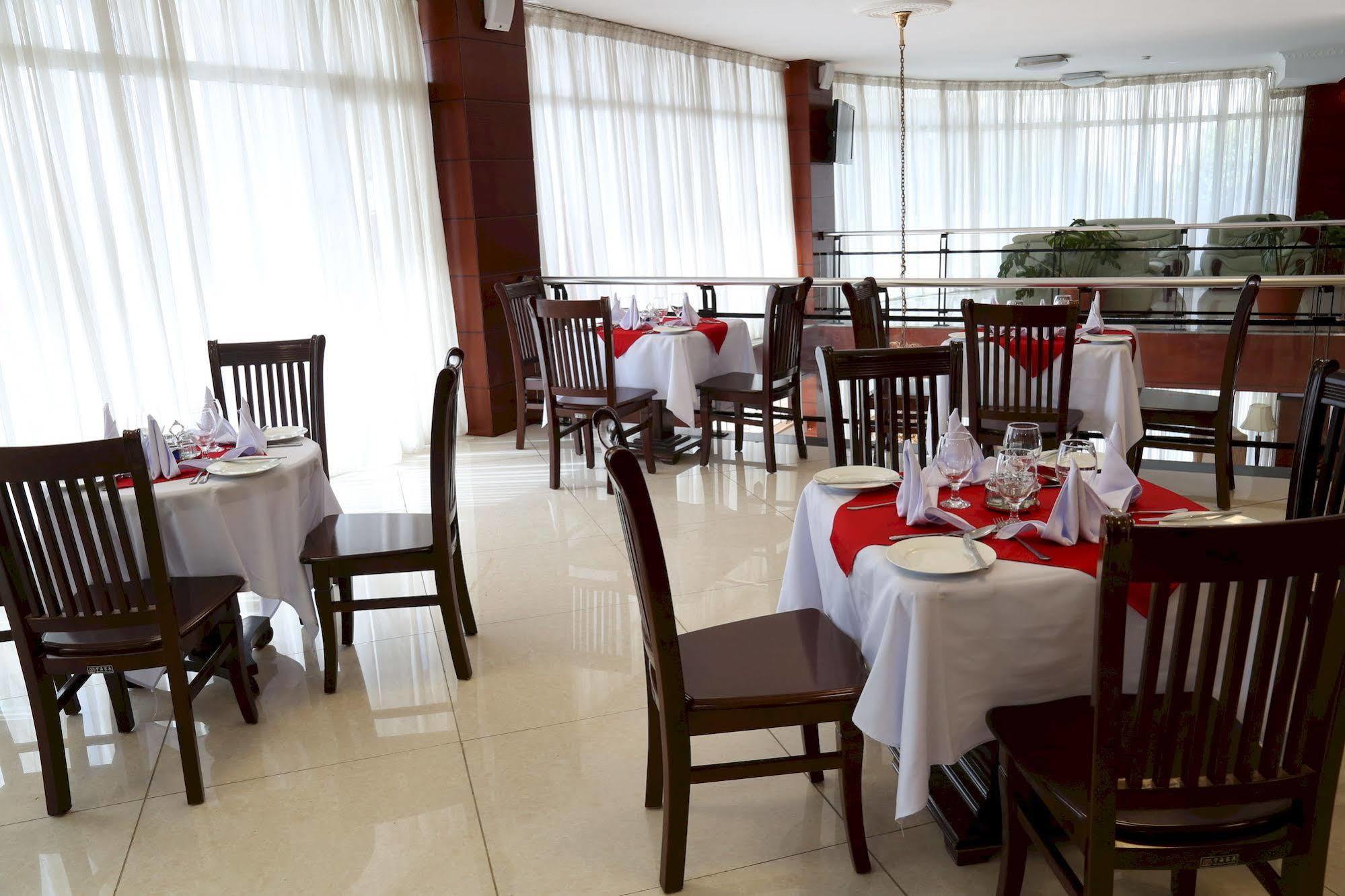 Afarensis International Hotel Addis Ababa Bagian luar foto